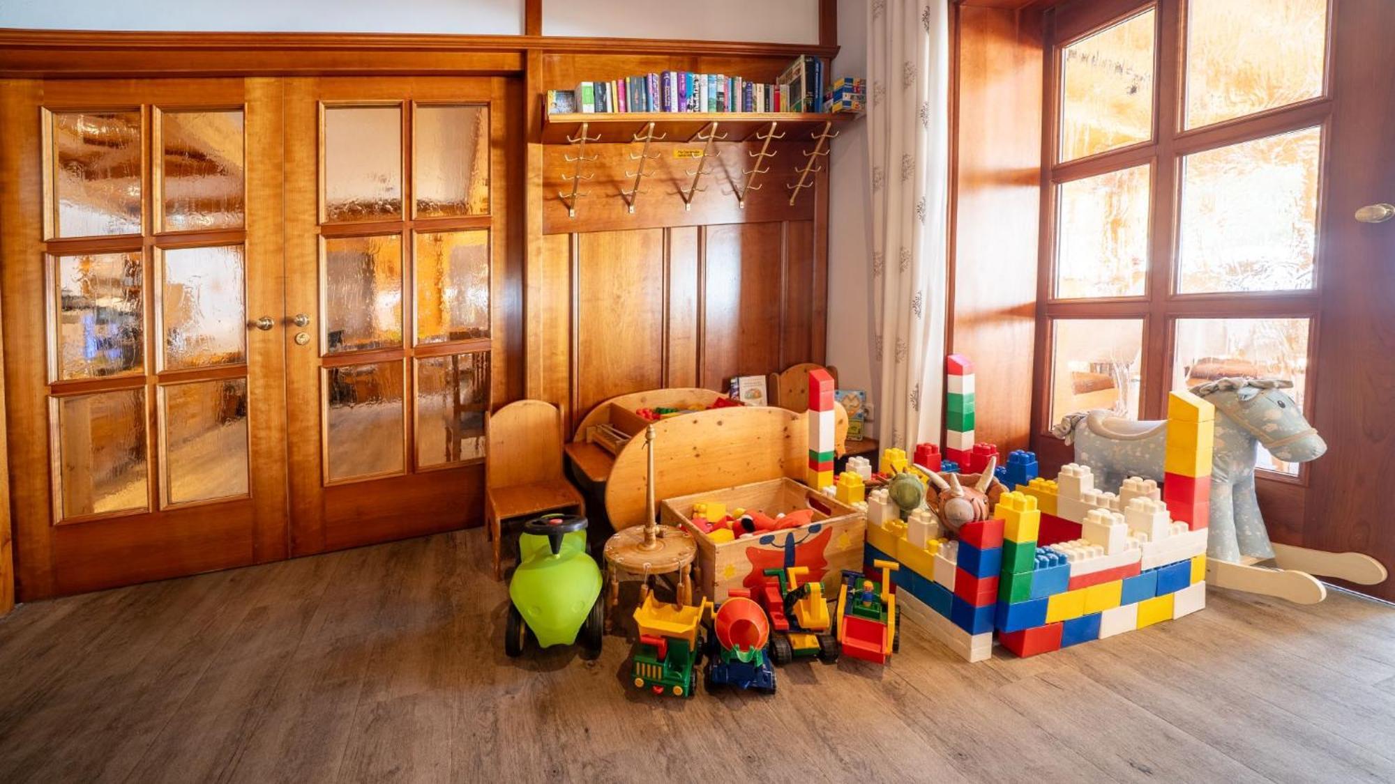פורסטאו Familienhotel Unterreith מראה חיצוני תמונה